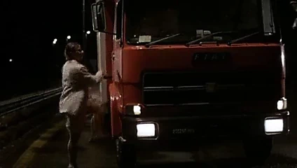 Kamyonda düşkünü