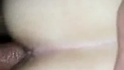 auf der Insel von hinten gefickt