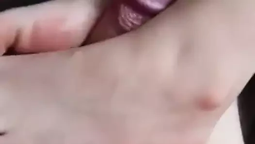 Amazing footjob from a random hookup