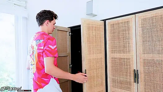 Götünde büyük şeyleri seviyor