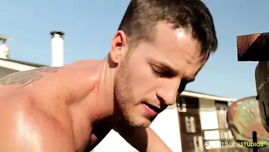 Nextdoorarkadaşlar quentin the sıcak çiftçi