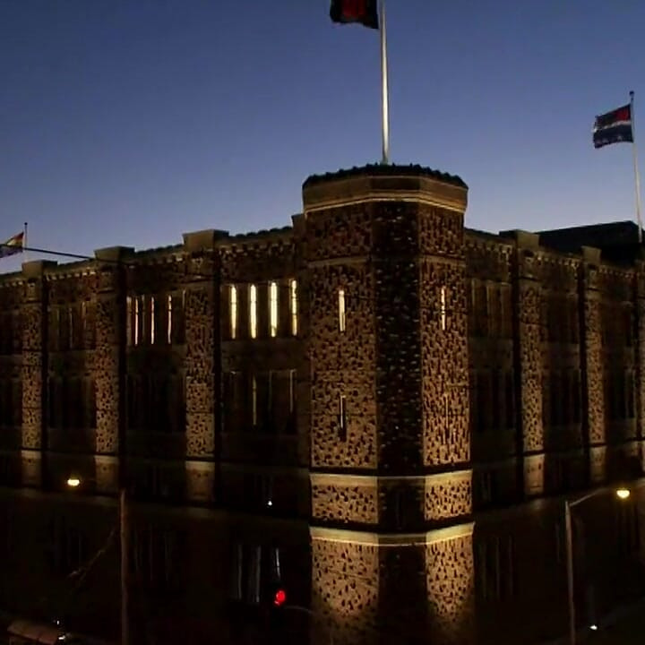 Armory'de cadılar bayramı partisi