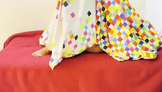 Тамильской горячей бхабхи трахает сосед, пожирающий Ni Assi и эякулирует, эпизод 2