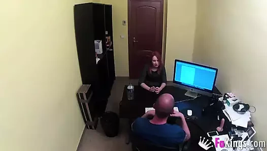 Miranda liseyi bırakmış gibi görünüyor