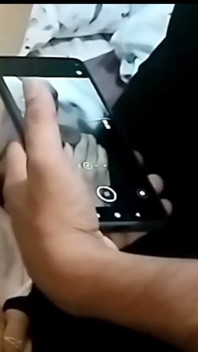 Karım kremsi amında vibratör denemek istiyor. Yeni deneyen gerçek ev yapımı çift iyi hissettiriyor | Klip 2