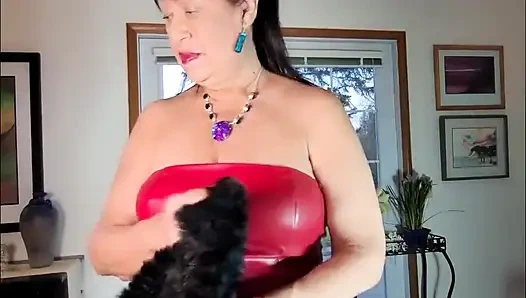 Bir yarak istiyorum ve can atıyorum! Sert sikilmek istiyorum!