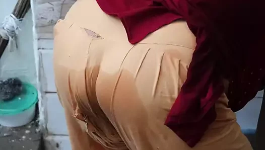 gand ma ghusi salwar salwar.