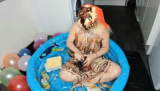 Holly kitten dondurma sundae