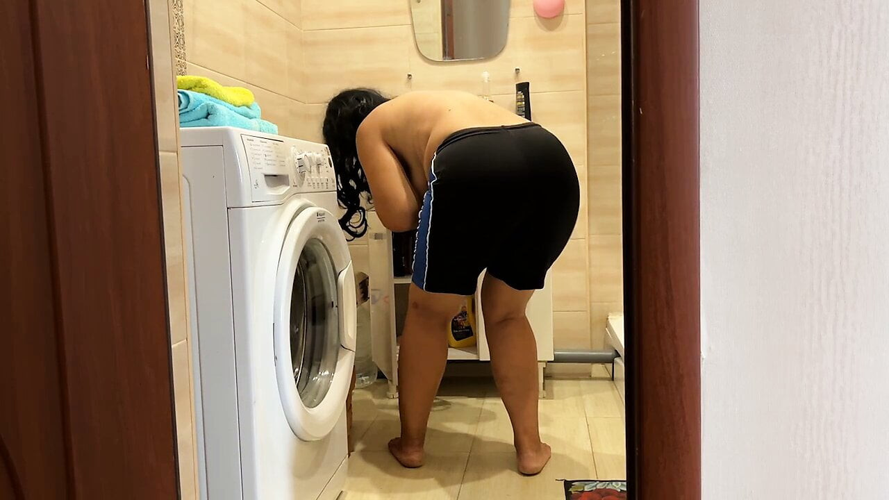 Büyük götte bir yarağa ihtiyacın varsa hiçbir şey anal seksin yerini tutamaz