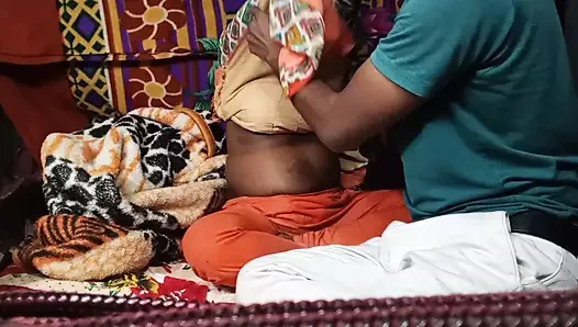 Yaramaz genç kylie rocket erkek arkadaşının eski erkek arkadaşının onu sikmesini istiyor! Shona'nız