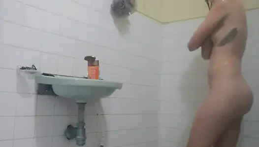 Banyoda yağ masajı