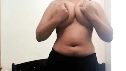 India tetona en axila & dedeándose