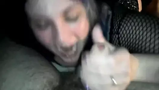 Sa bouche est exquise pour la pipe