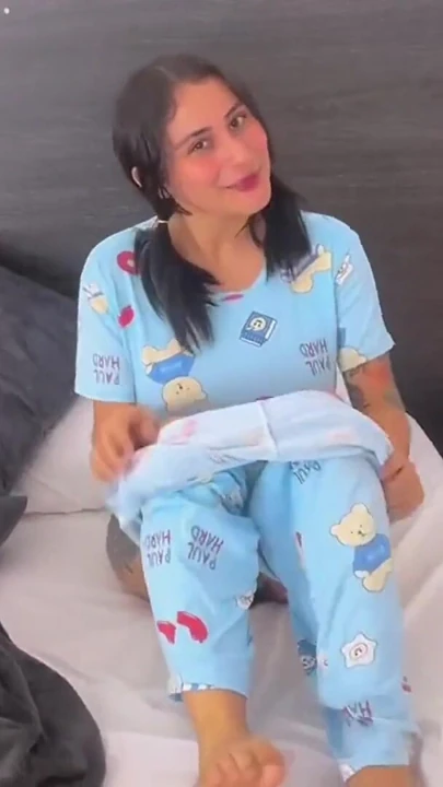Lost challenge now has to eat my pussy | Clip 1