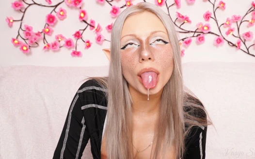 Divulya-sweet ağzını - büyük!