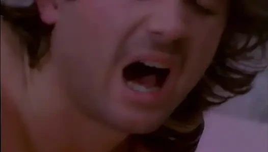 Başka bir penis daha emiyorum