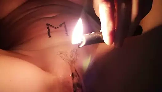 Julie'nin mumu aşkım için oynuyor