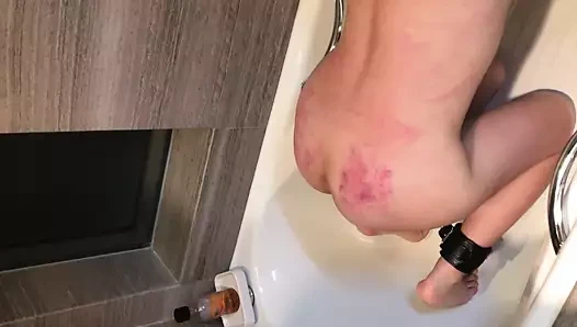 Sürtüklere zarar vermeyi seviyorum