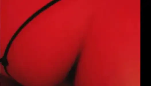 Vanessinha Desi beni kırmızı odaya çağırdı