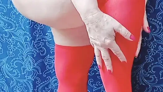 Seksi milf Sabrinahole predstavlja promociju za novu vruću galeriju slika