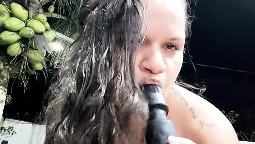 Yaramaz arkadaşım Wesley için fışkırtıyor