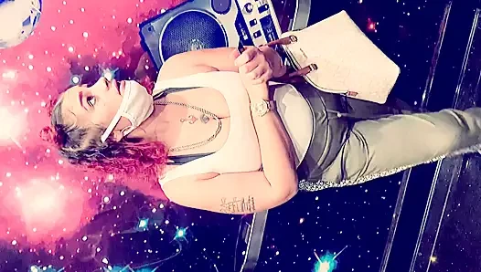 Vegas striptizinde bir latin milf ile tanıştım - müziğimi becermek istiyor!