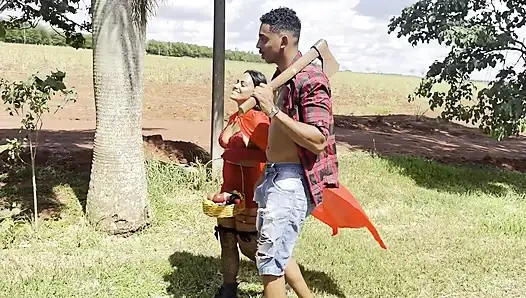 Yaramaz Küçük Başlıklı, Lumberjack Eater ile buluşur ve onu yolun ortasında serbest bırakır