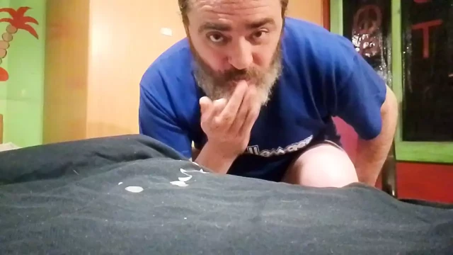 Yatmadan önce bir boşalma. 💦