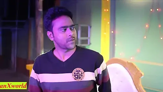 Ofis patronu güzel kız arkadaşımı sikiyor! Hintli patron seks