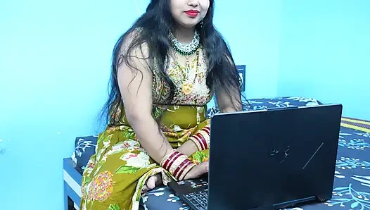 Amcam Ve Teyzemle Evine Geldiğimde, Kardeşim Beni Sözlerinin Içine Kaptırdı Ve Beni Sevişti.
