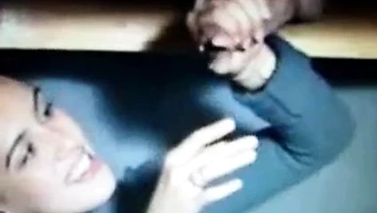 Gloryhole'da handjob! amatör!