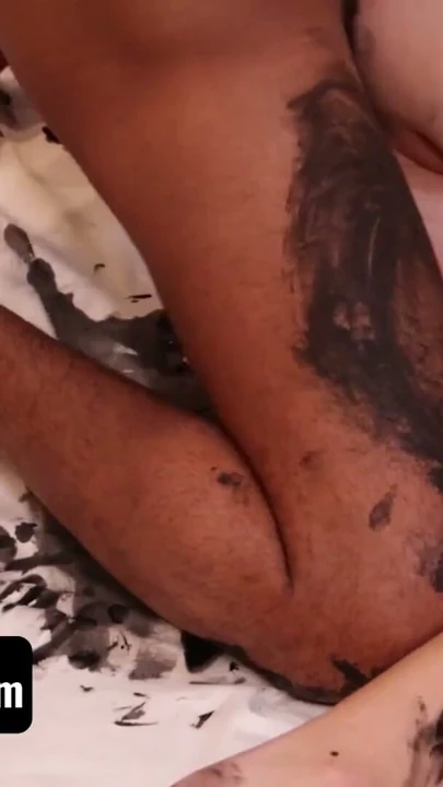 Meraklı üvey oğlu Aaron Allen çıplak bir sanat projesi için zenci üvey babası Tony Genius'a katılıyor - familydick | Klip 2