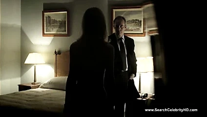 Helen kennedy çıplak - avlanan s01e02 (2012)