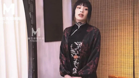 Md-0102 özel mahjong salonunda çalışan bir kız