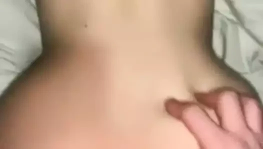 lanet bir genç sürtük