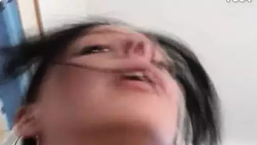 Karanlık saçlı Alman bebek hoş bir sert horoz içinde pov