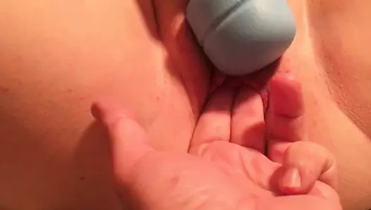 karısı mastürbasyon izlerken porno üzerinde ona phone