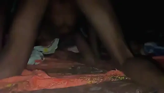 İlk kez, kız arkadaşınla bütün gecenin tadını çıkar