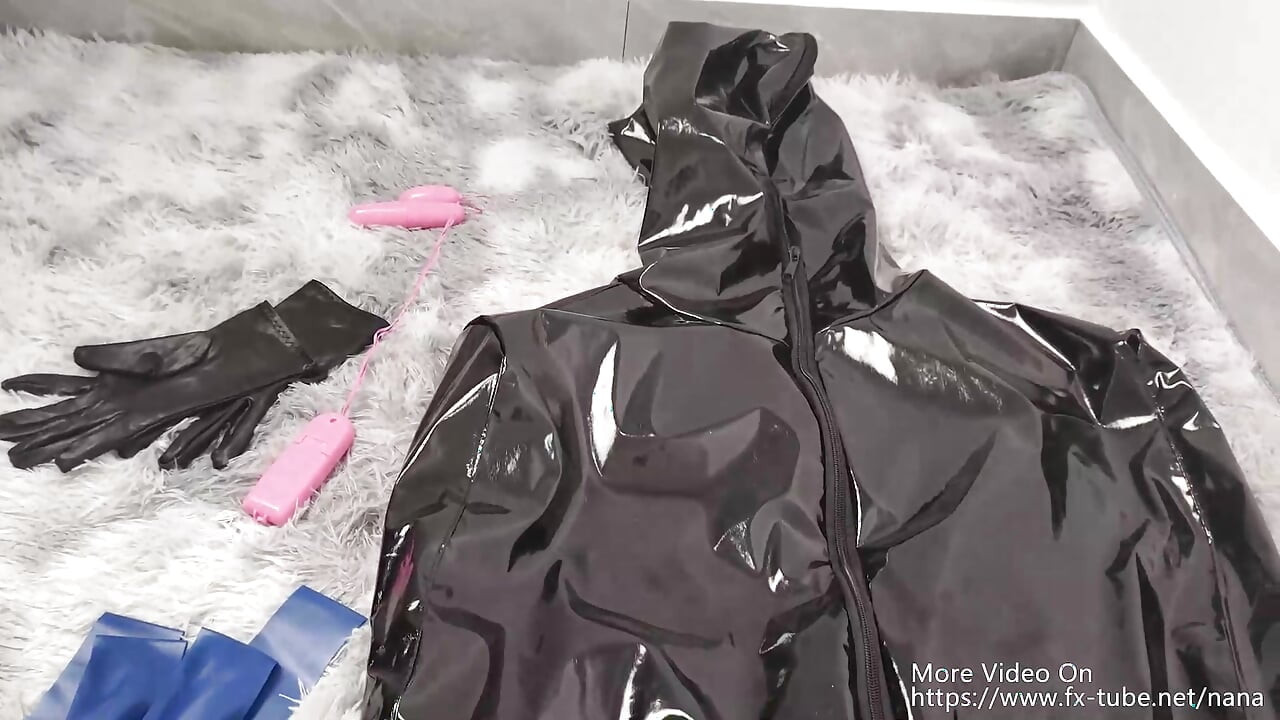 Nana bodysuit ve pvc uyku tulumu esareti