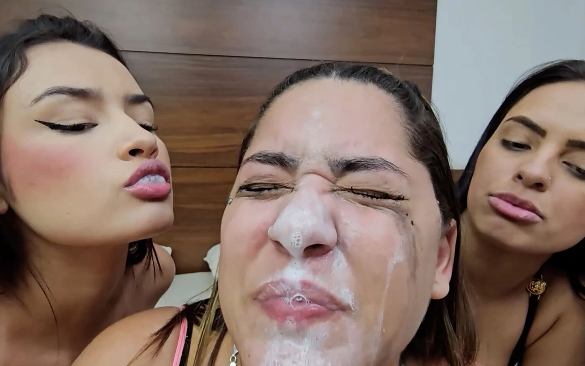 Yüzüne gargara ve tükürme