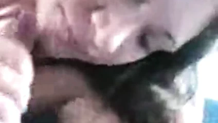 sevimli kız veren polis oral seks