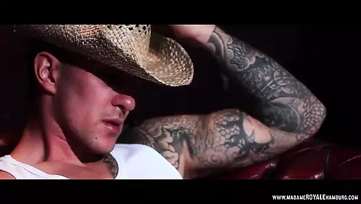 Saf hakimiyet şehvetli erotik seks