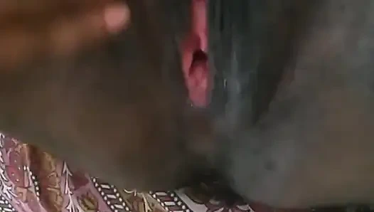 Üniversite öğrencisi ve erkek arkadaşı amcık yiyor performans videoları