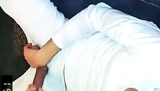 Mike tek başına çalışıyor