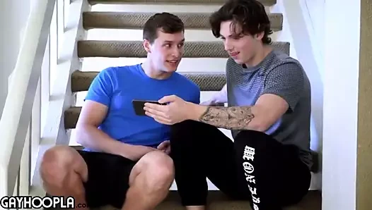 Randy reno, adrian moore'u sikiyor