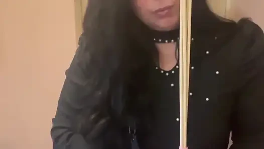 Bağlanmış ve aşağılanmış bir itaatkâr