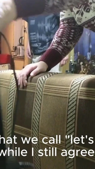 Çıplak götlü seks yatağı transferinin kamera arkası görüntüleri | Klip 1