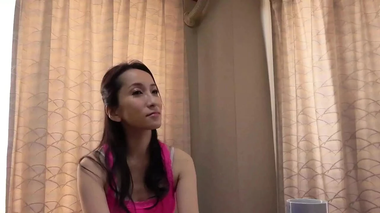 Satomi fueki - भाभी देश से चली गई भाग 1