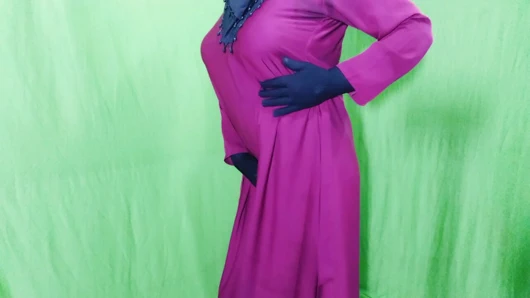 Kocası cinsel olarak zayıf, bu yüzden karısı diğer adamla seks yapıyor