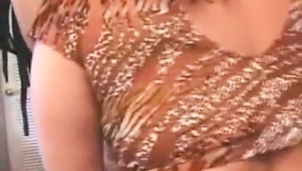 Kıllı kedi olgun milf yumruklu ve becerdin ile dev dildos